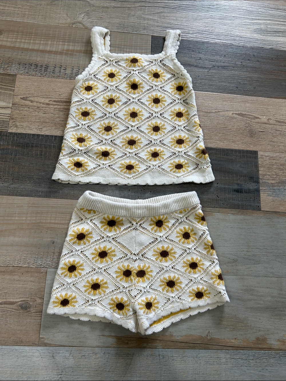 Jessica Simpson Yellow Cream Brown Knit  Floral Matching Short Set Sz 6